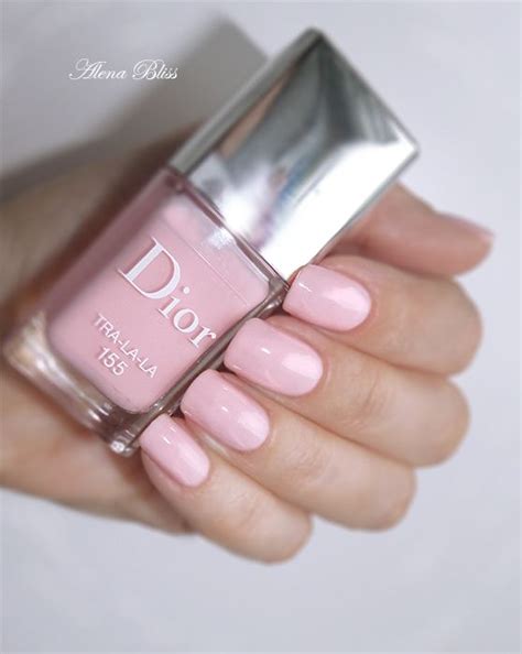 dior vernis nailpolish gel tra la la|Dior vernis gel lacquer.